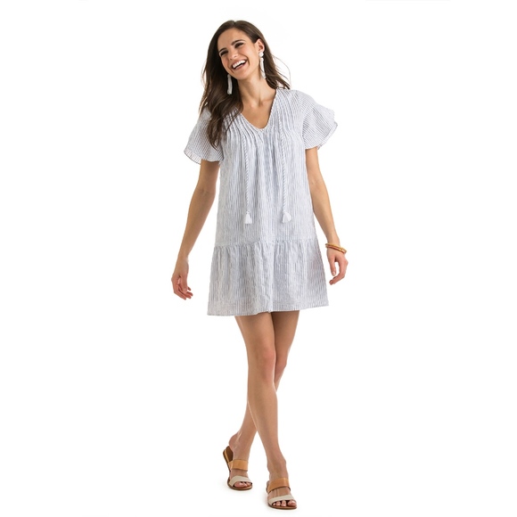 Vineyard Vines Dresses & Skirts - Vineyard Vines flutter sleeve striped tassel dress
